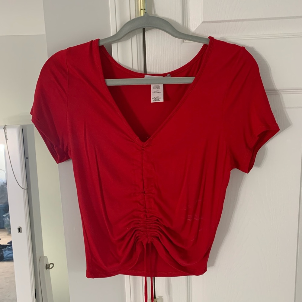 Adjustable Length Red Top